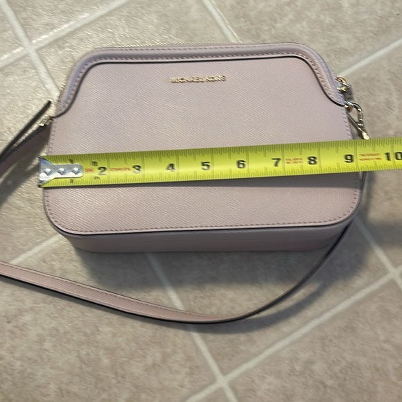 Michael Kors Blush Pink Crossbody purse, like new! - Picture 9 of 10